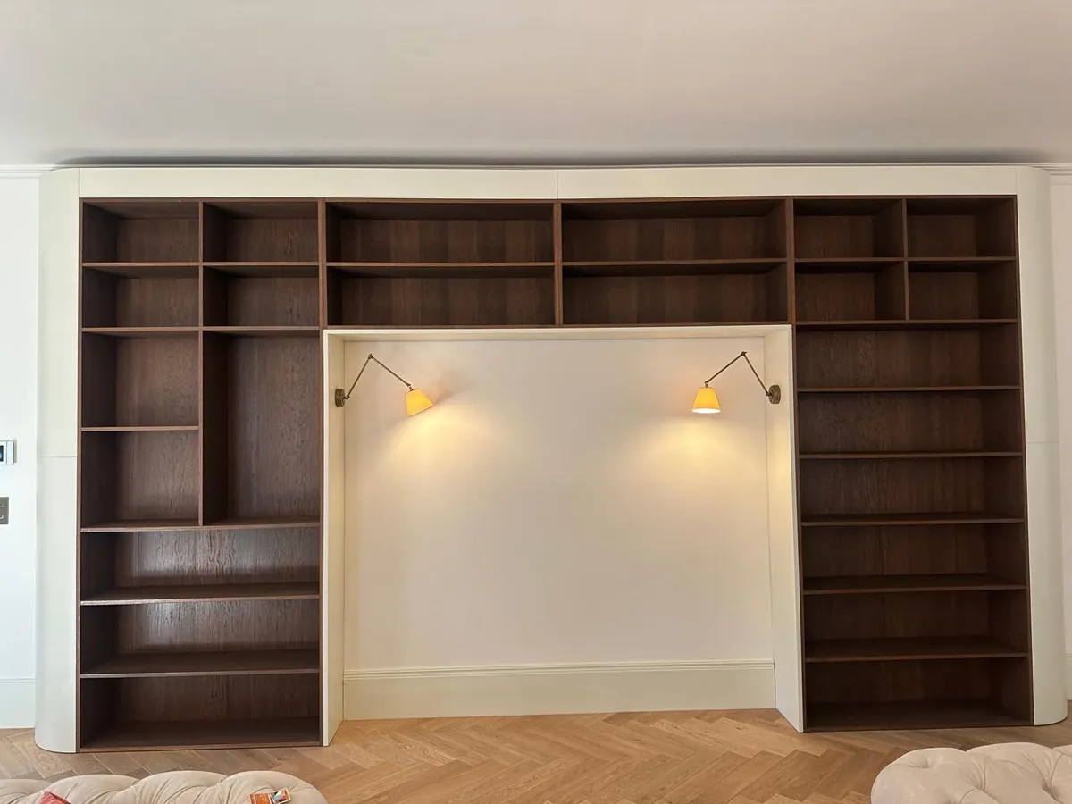 Full-Wall Oak Library — AKL Joinery