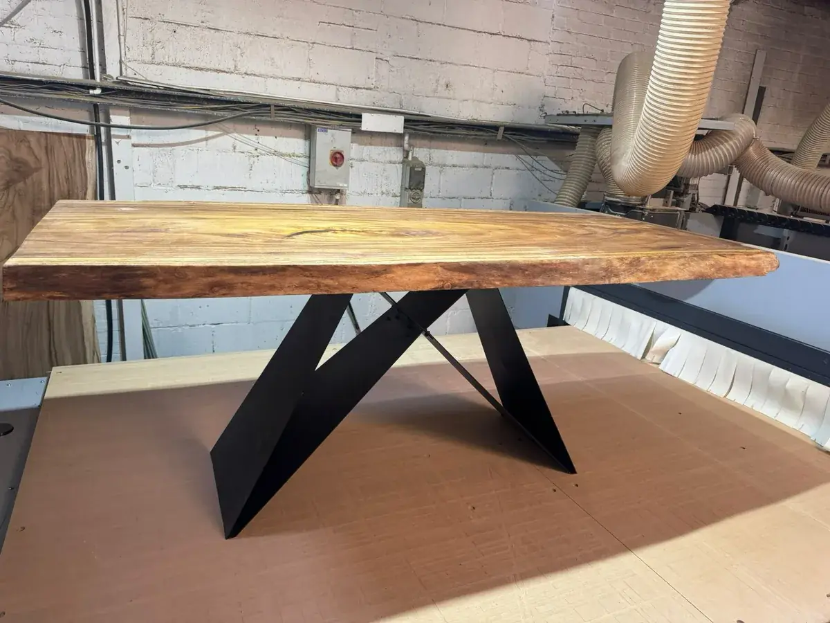 Live-Edge Dining Table — AKL Joinery, Workshop commission